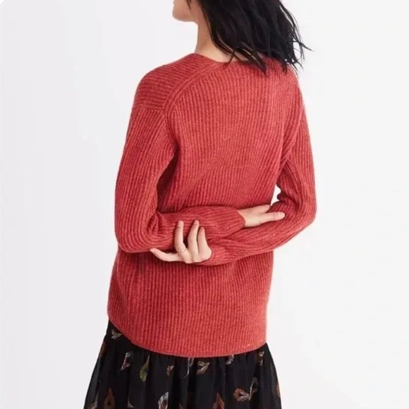 Madewell Merino Wool V neck Sweater - Picture 2 of 7